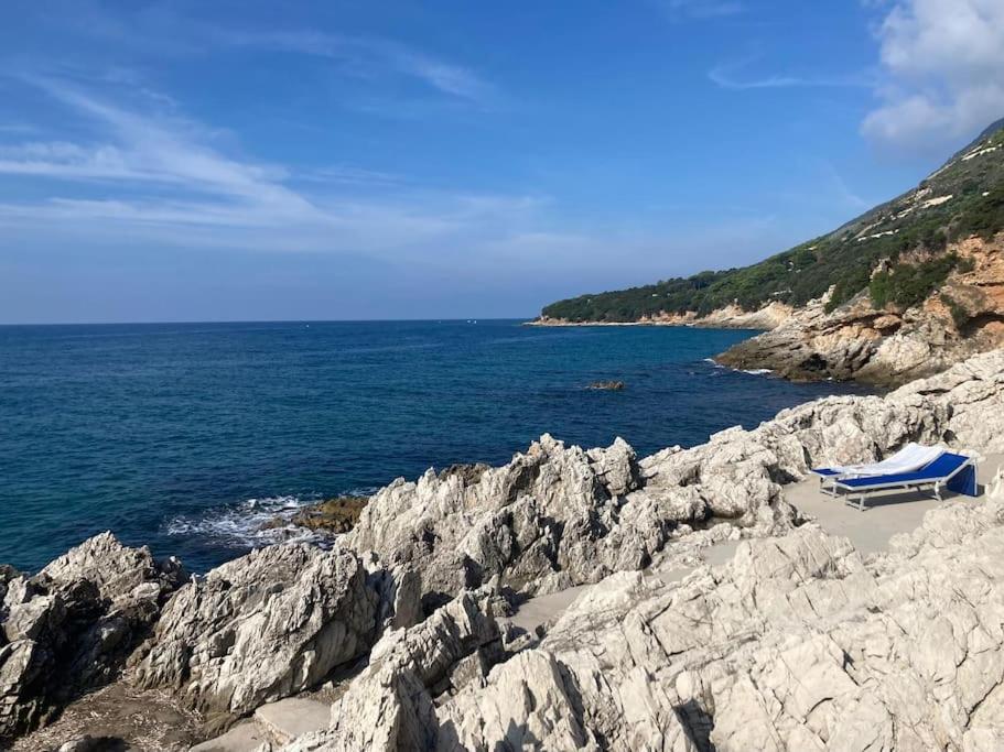 Casa Al Mare Con Spiaggia Privata Condominiale سان فيليس سيرسيو المظهر الخارجي الصورة